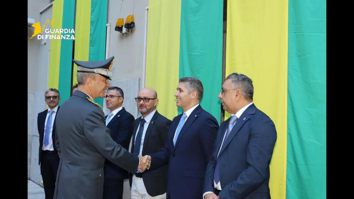 Il generale della Guardia di Finanza Magliocco in visita al Comando Provinciale di Palermo - 