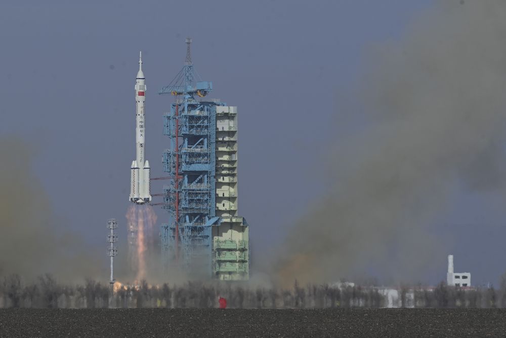 Cina, lanciata la navicella Shenzhou-22 - 