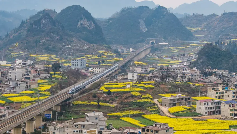 Cina, nei primi 10 mesi del 2025 investimenti ferroviari aumentano del 5,7% - 