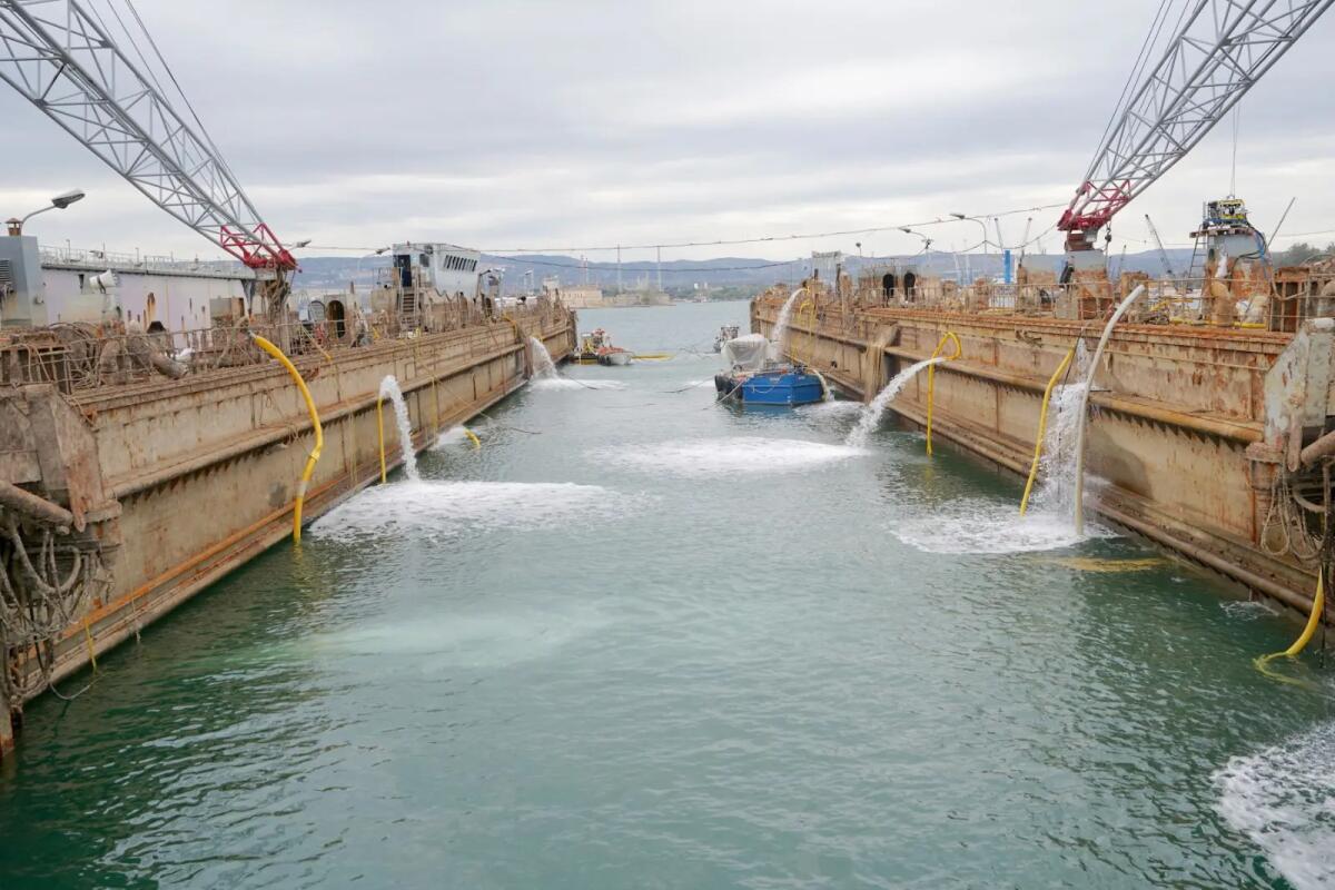 Il Cantiere Navale Noè di Augusta riporta a galla il bacino G053 di 6 mila tonnellate - 
