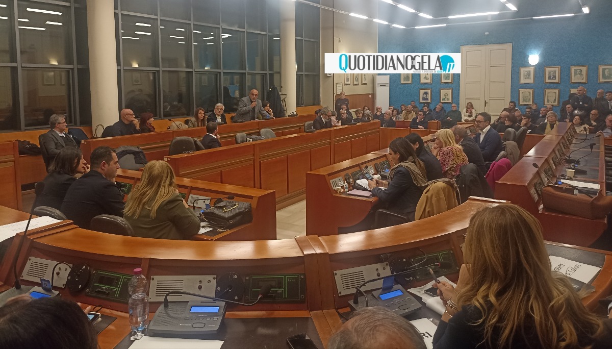 "Diamo luce al buio pesto", l'appello finale del sindaco - 