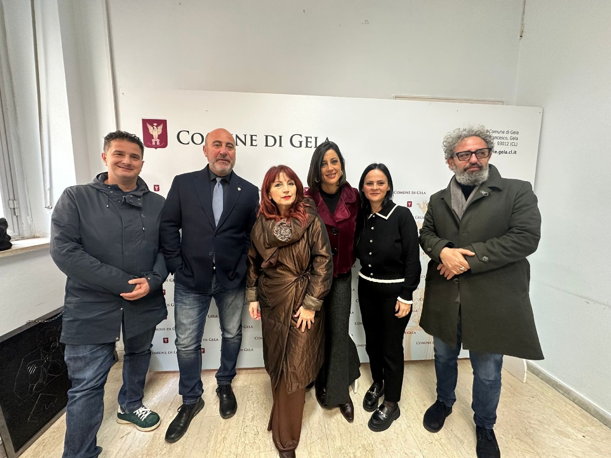  “Vetrine e dimore di Natale 2025”: la seconda edizione del concorso che illumina la città - 