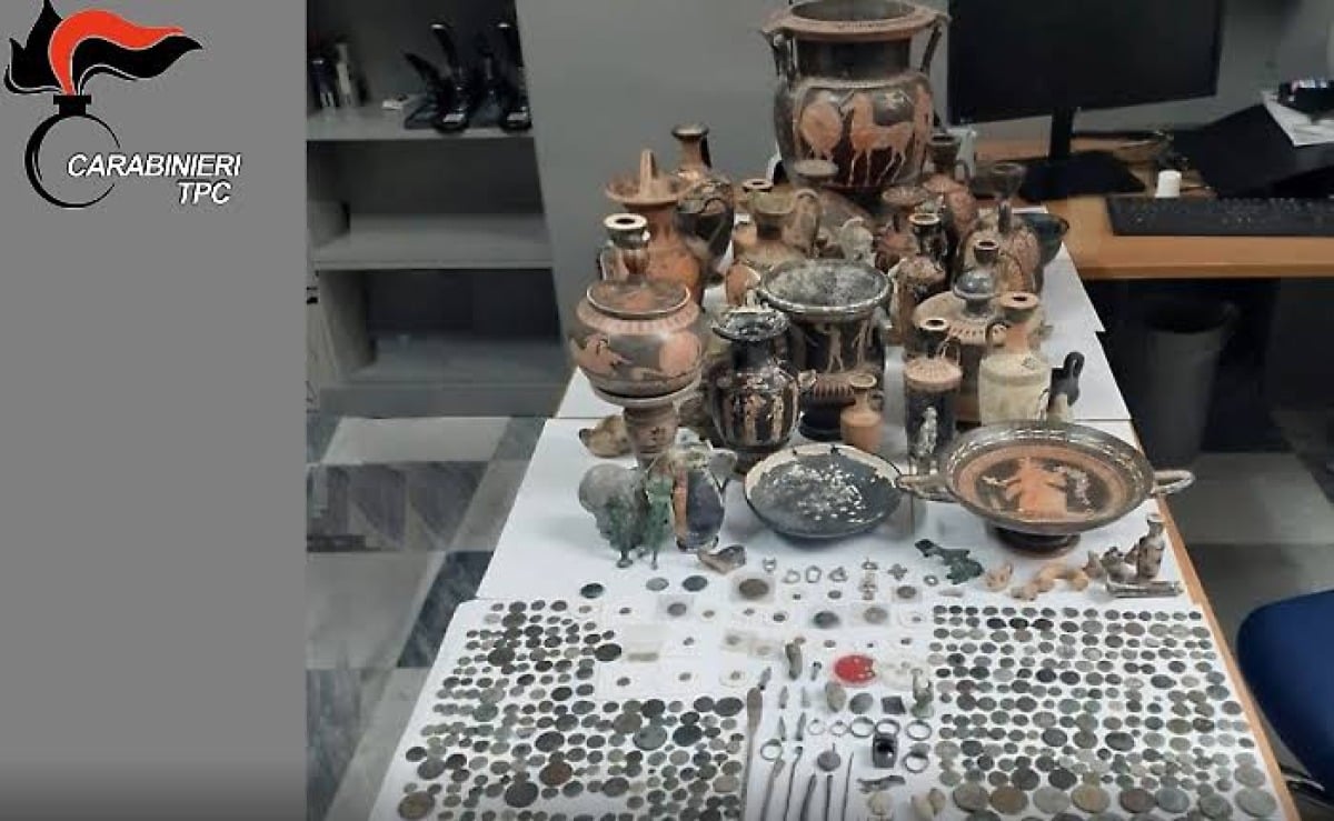 Traffico di reperti archeologici in Sicilia e Calabria, un gelese arrestato: "Forti interessi della 'ndrangheta" - 