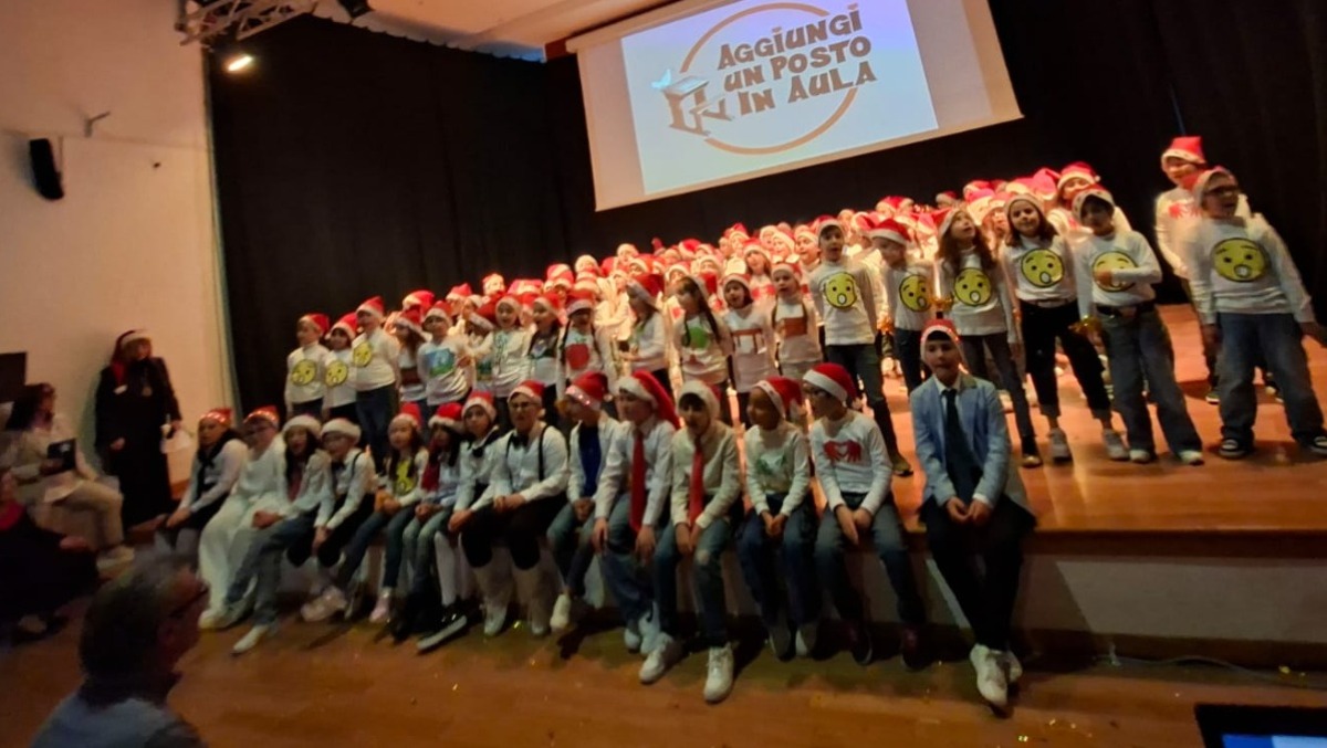 Aggiungi un posto in aula”: grande successo per il musical della scuola primaria di Butera - 