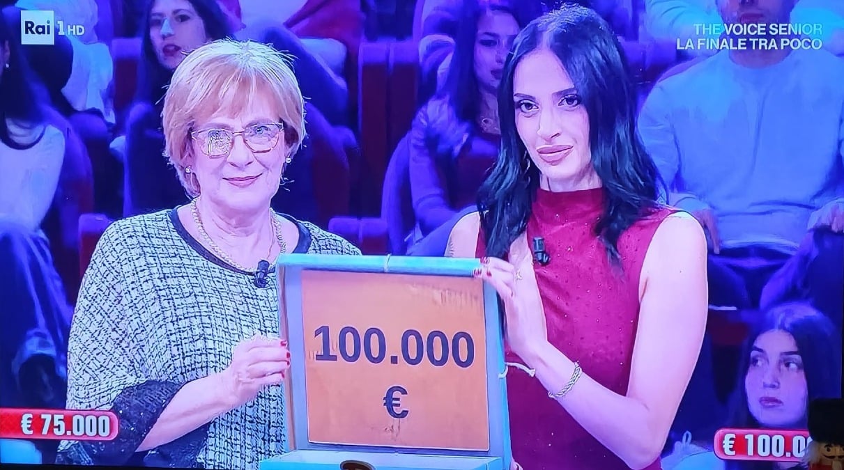 Giulia, infermiera gelese, vince 100 mila euro ad "Affari tuoi" - 