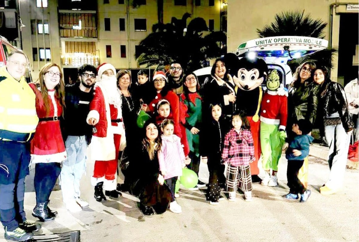 Natale insieme a Marchitello, animazione e doni per i bambini del quartiere - 