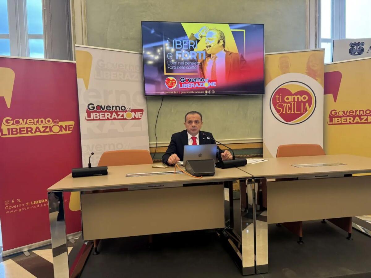 Nasce “Ti Amo Sicilia”, il nuovo progetto politico di Cateno De Luca - 