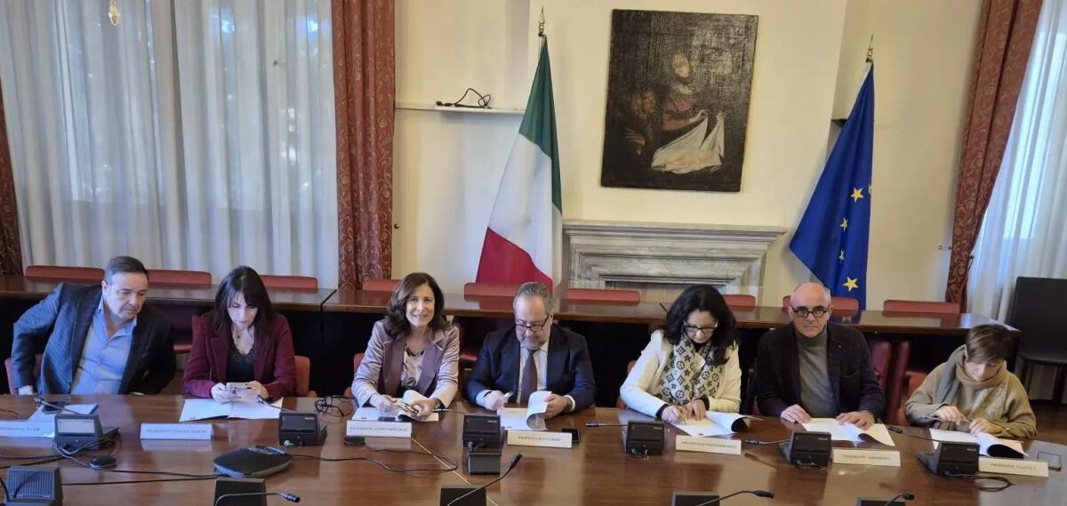 Firmato a Palermo un protocollo d’intesa per la prevenzione antimafia nel settore turistico-alberghiero e della ristorazione - 