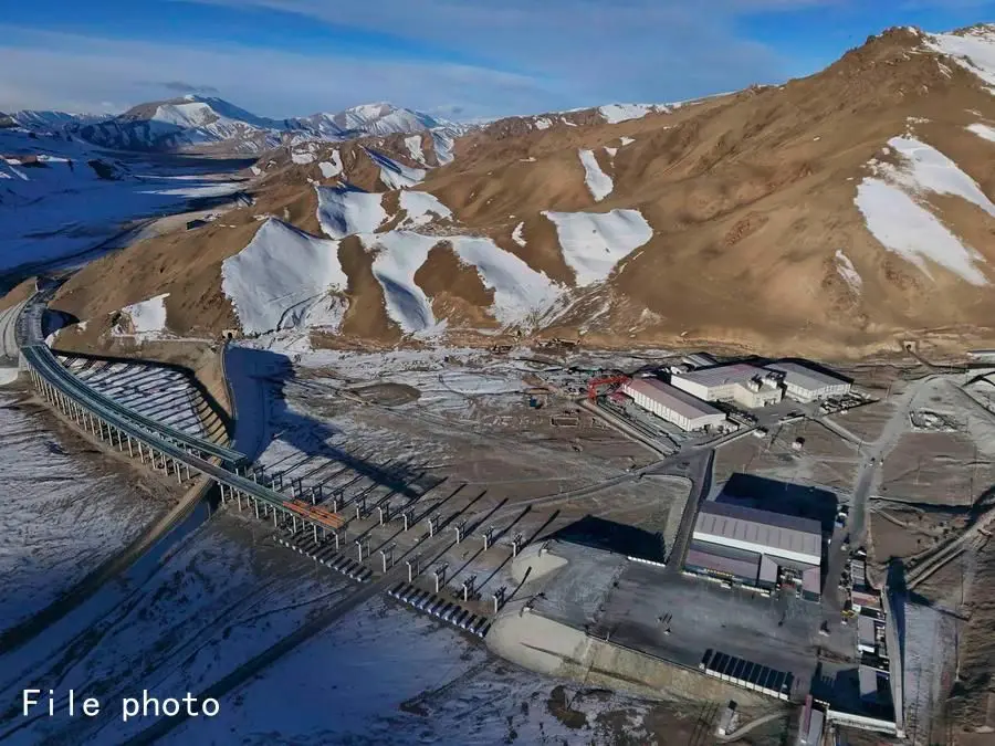 Cina, galleria autostradale più lunga del mondo in funzione entro fine anno - 