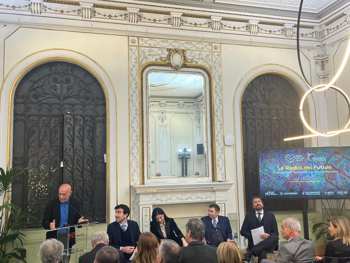 Il calendario Love Planet Earth racconta l’agricoltura del Mediterraneo - 