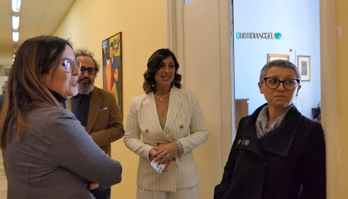 Morselli e il gruppo M5s avanti insieme, nuovo confronto interno ma nessun "processo" all'assessore - Morselli insieme ai pentastellati Farruggia, Giudice e Castellana