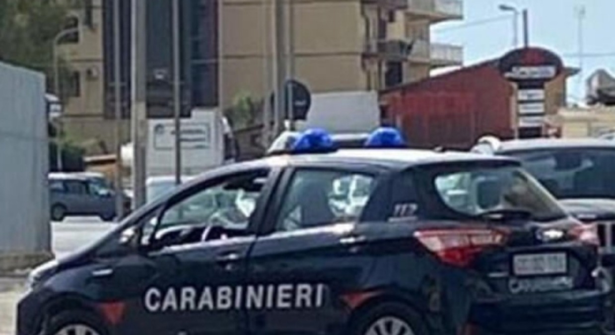 Macchitella, scontro tra un mezzo pesante e una vettura: soccorsi sul posto  - 