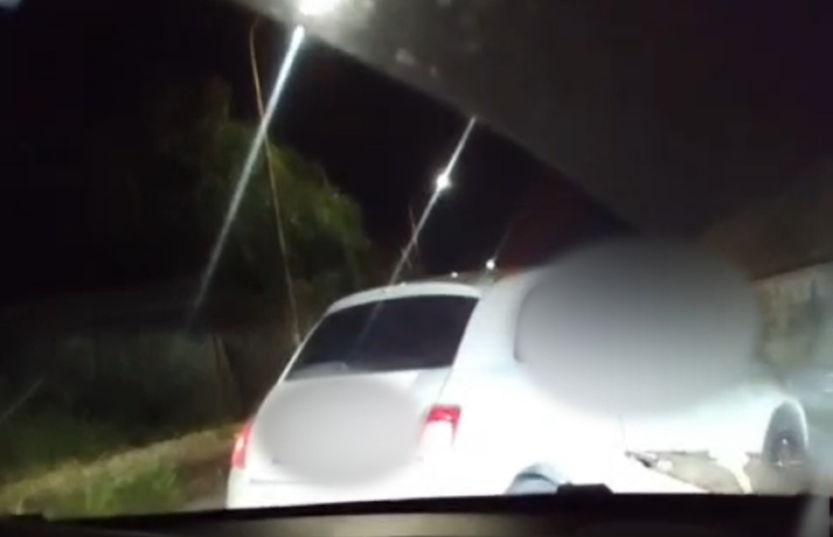 "Cercarono di speronare un'auto per una mancata precedenza", tre giovani a giudizio - 