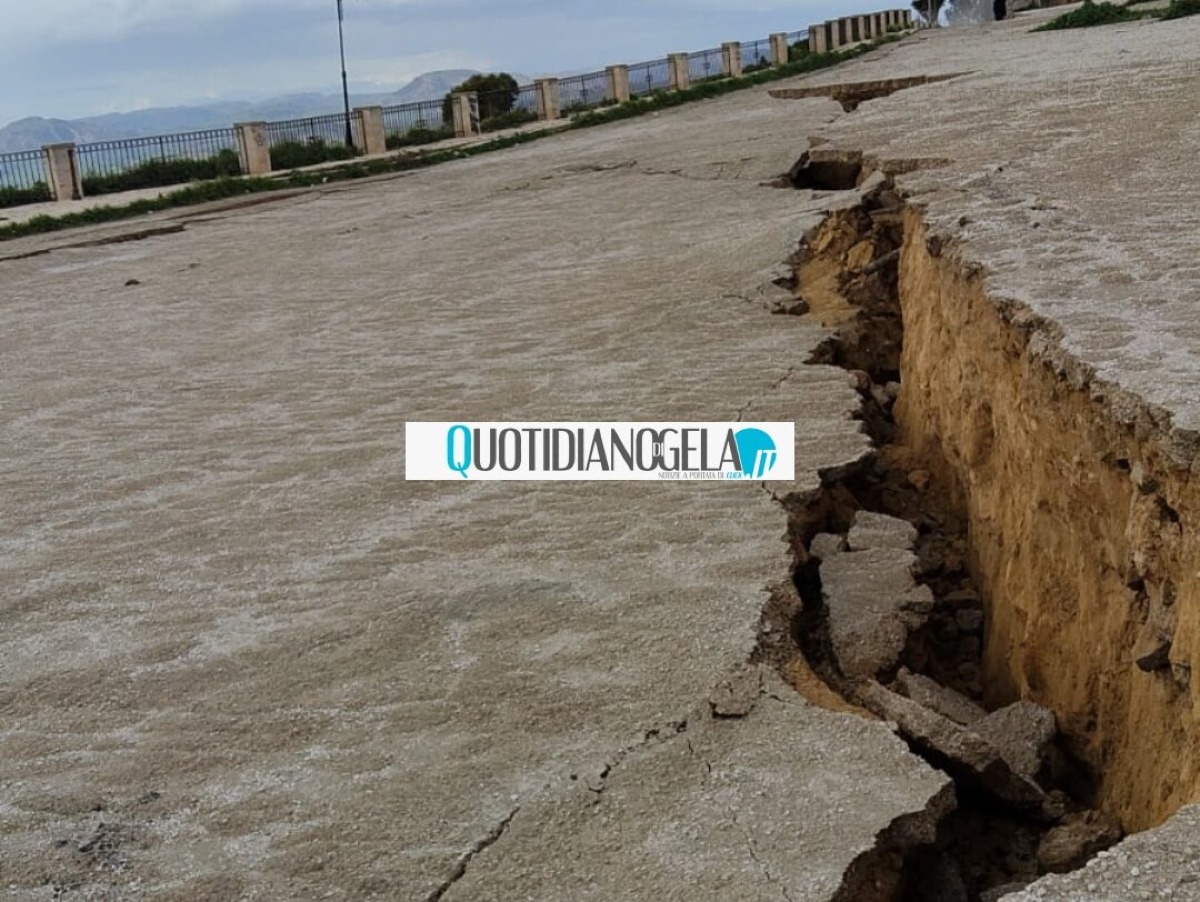 Niscemi, la frana avanza e i danni non mancano: monta la preoccupazione  - 