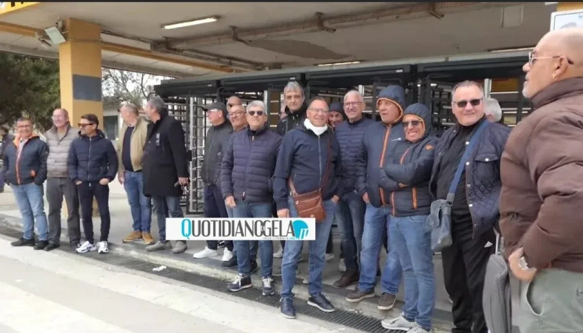 Vertenza "Riva&Mariani", accordo siglato per trasferimento lavoratori: Ugl, "a loro garanzia" -  Operai "Riva&Mariani"