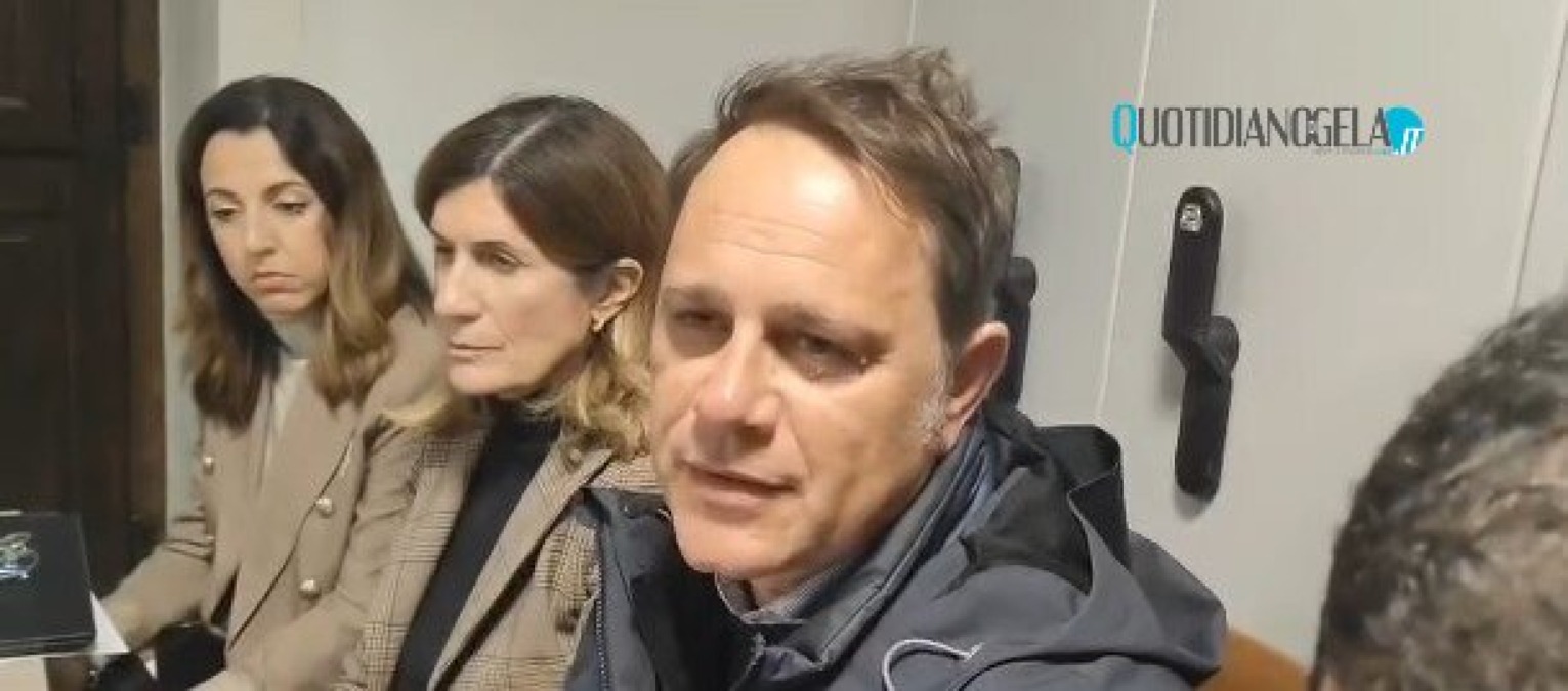 "Da domani riattivazione metano, a breve ripartono scuole", Conti: "Rispettate la zona rossa" - Il sindaco Massimiliano Conti