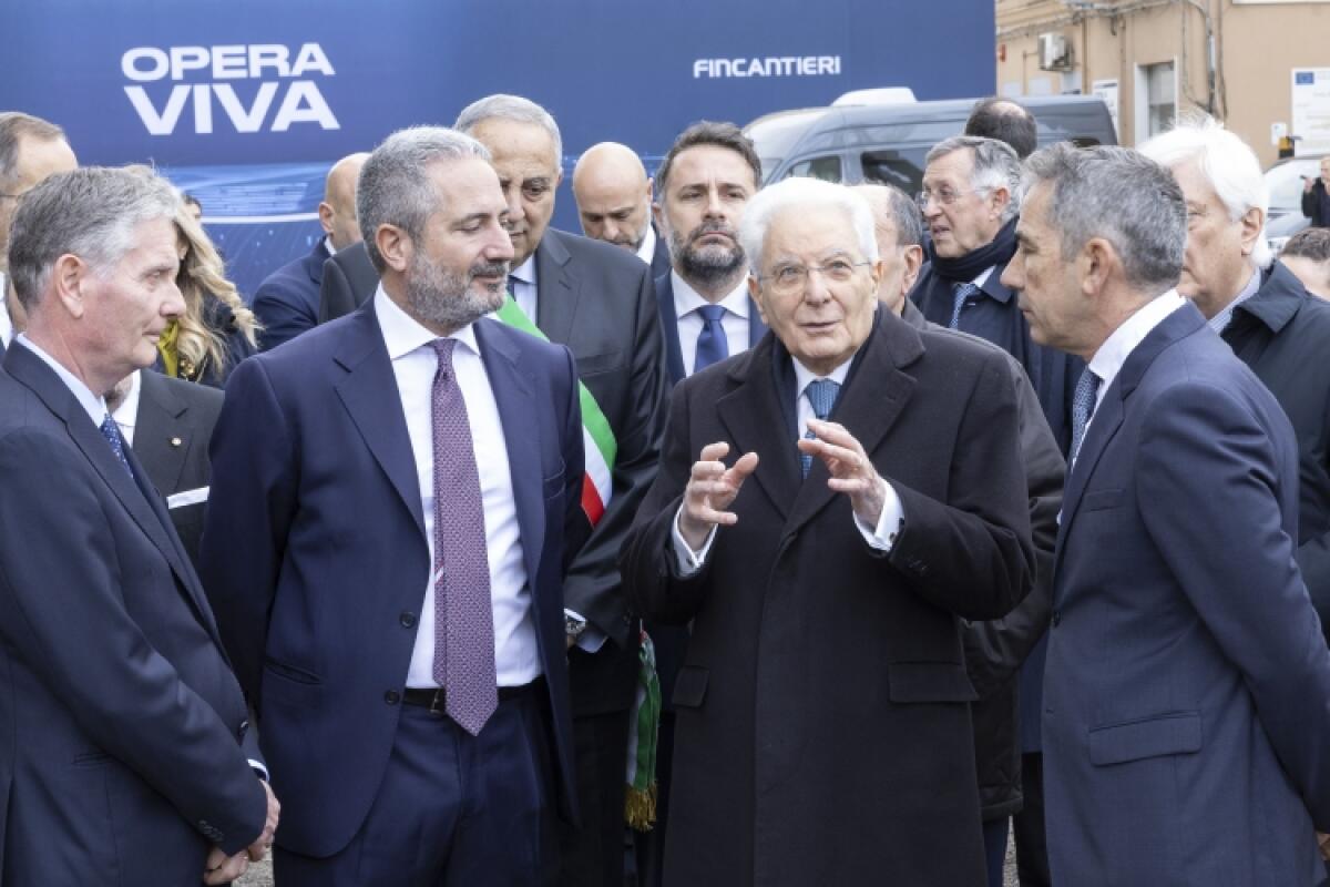 Mattarella a Palermo incontra gli operai Fincantieri “Storia continua da una generazione all’altra” / Video - 