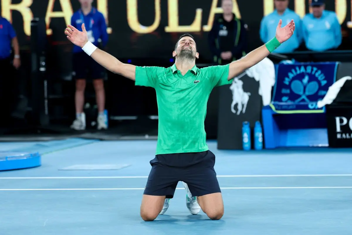Djokovic batte Sinner al quinto e vola in finale in Australia - 