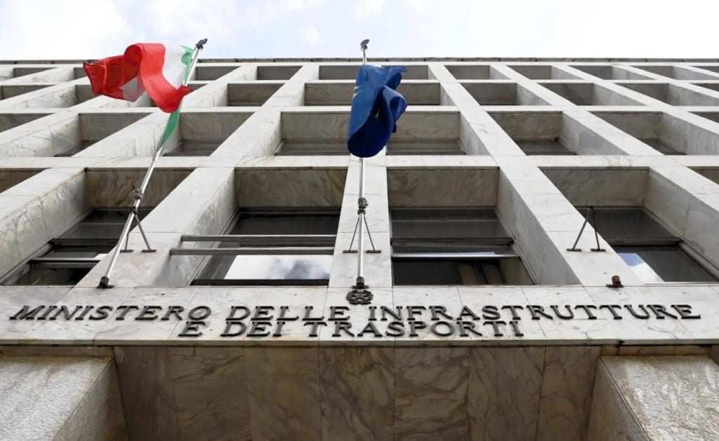 Mit “Nessun commissariamento dei porti italiani” - 