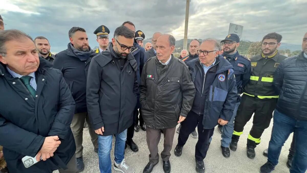 Sopralluogo di Schifani nel Messinese dopo il ciclone Harry “Non faremo mancare le risorse” - 