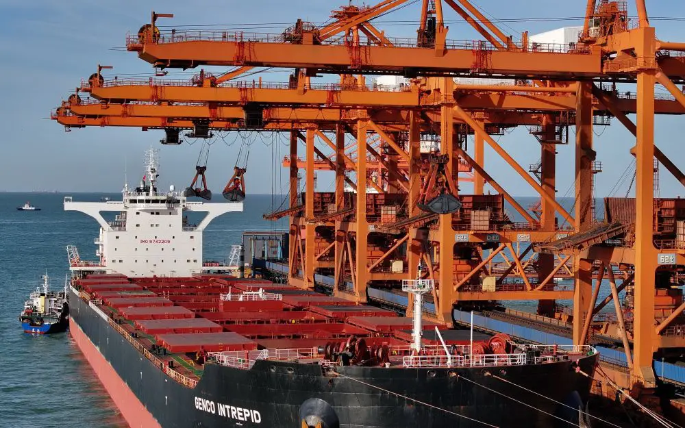 Cina, commercio estero in aumento del 3,8% nel 2025 - 