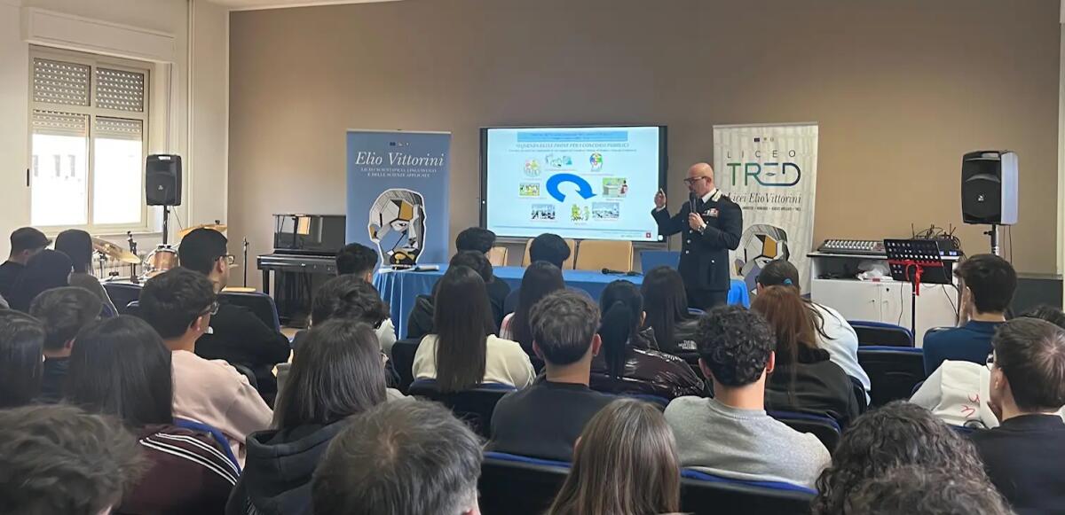 A Gela i Carabinieri incontrano gli studenti per la diffusione della “Cultura della legalità” - 