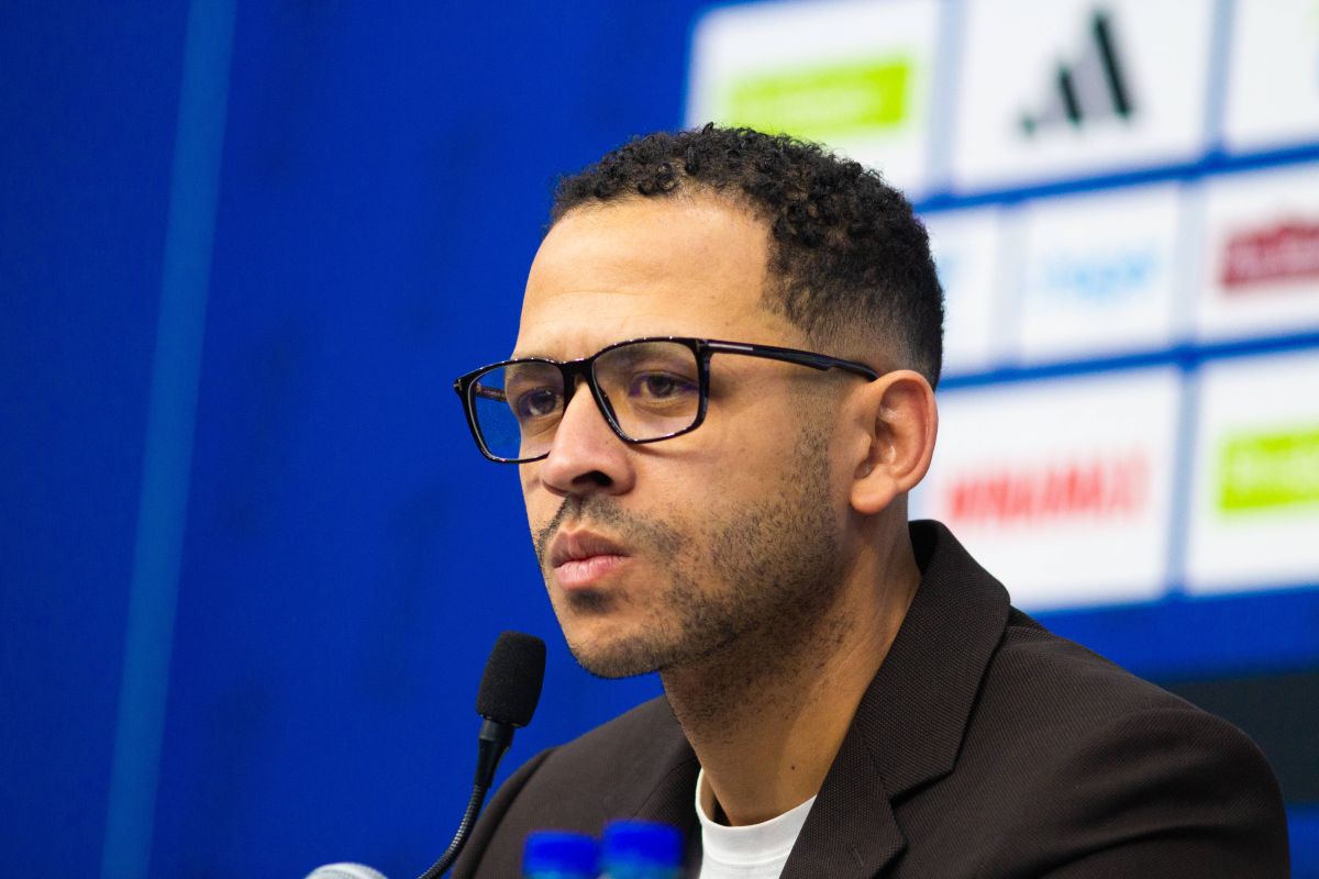 Rosenior nuovo allenatore del Chelsea, contratto fino al 2032 - 