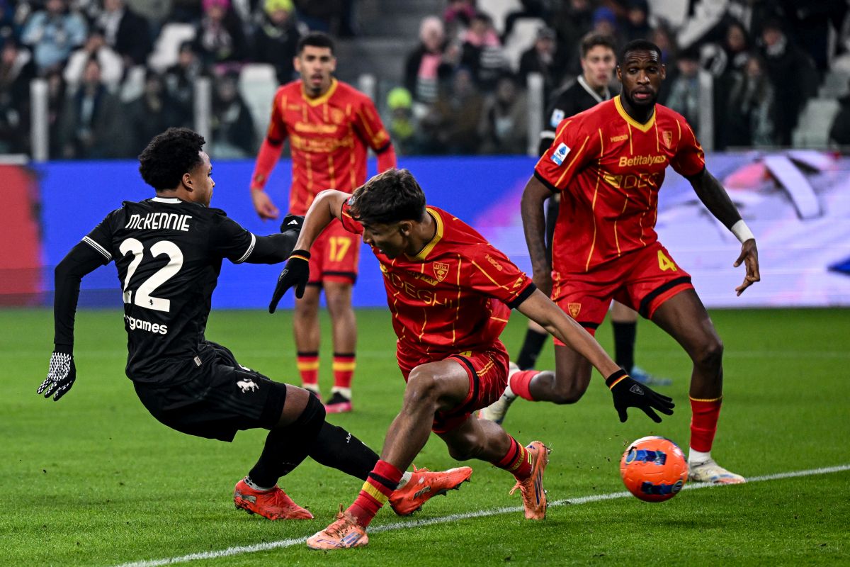 La Juve spreca, David sbaglia il rigore: 1-1 con il Lecce - 