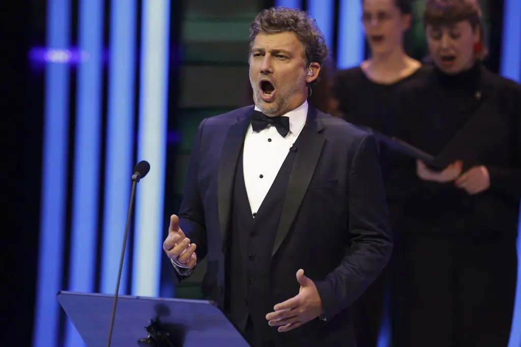 Dall’Opera al jazz, su Tivùsat si celebrano le più grandi voci del momento - 