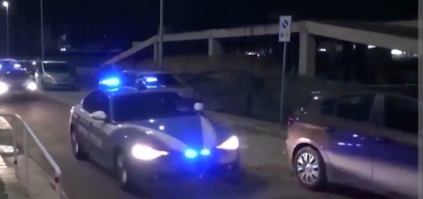 Colpo in una villetta, due arresti: lei incinta faceva da palo - 