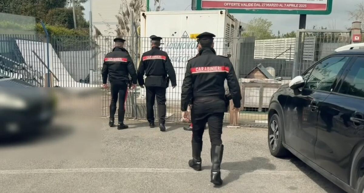 Spari nell'area di servizio, rivale ferito alle gambe: quattro anni a Costarelli - 