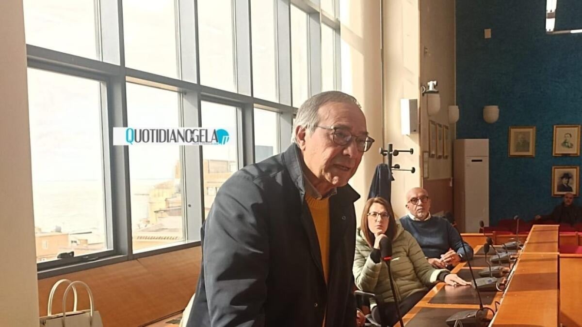 Dem, Ferro non è più il vicesegretario: si è dimesso, "è una scelta ponderata" - Giovanni Ferro 