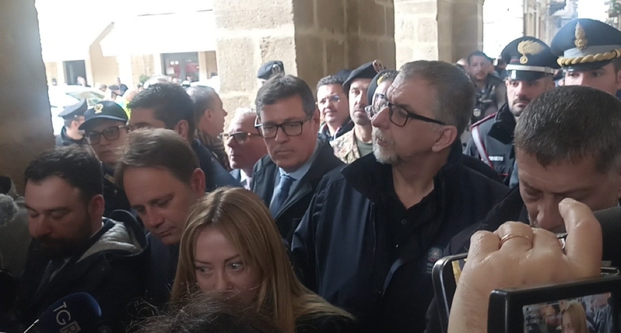 Meloni, "Niscemi comune più monitorato d'Europa": "Fondi per case e ammortizzatori sociali" - 