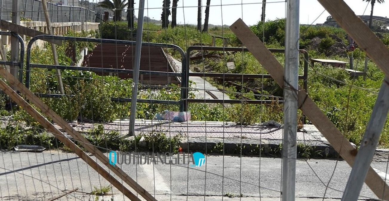 Lo scontro sull'attraversamento pedonale, affondo opposizione anche sul lungomare: c'è interrogazione - 