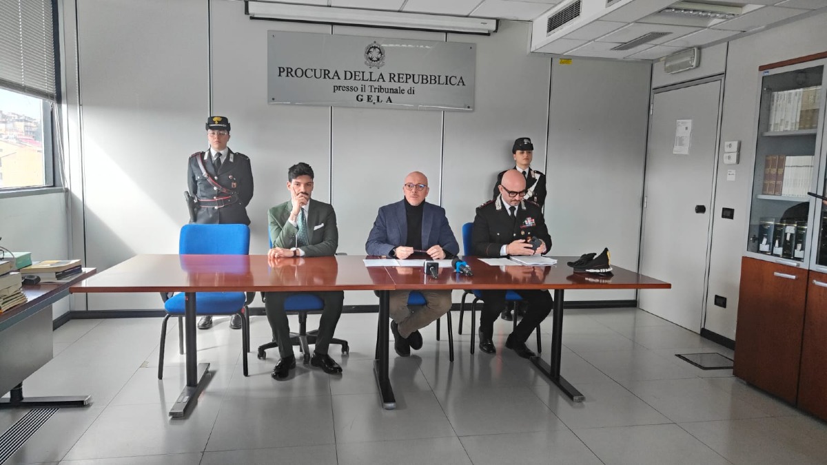 "Prestava soldi a usura", in carcere una parrucchiera: "Chi non pagava subiva danneggiamenti" - 