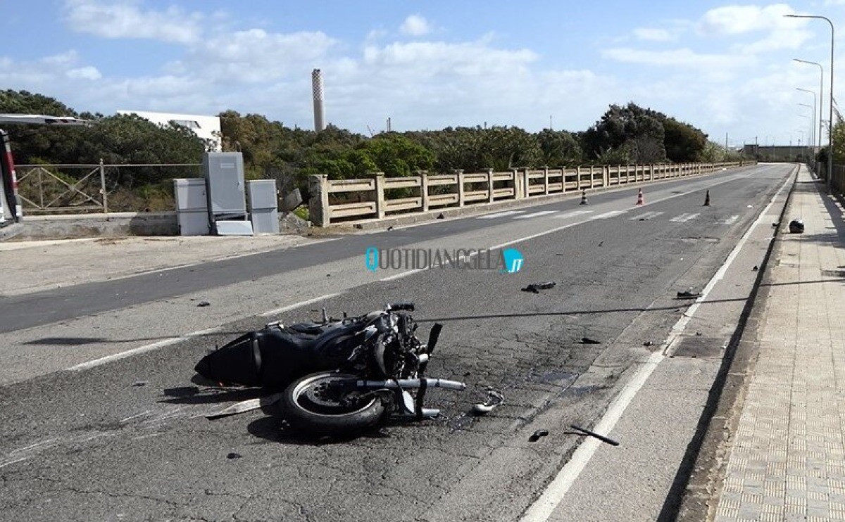 Giovane centauro morto dopo lo schianto in un tratto del lungomare, aperta indagine - 