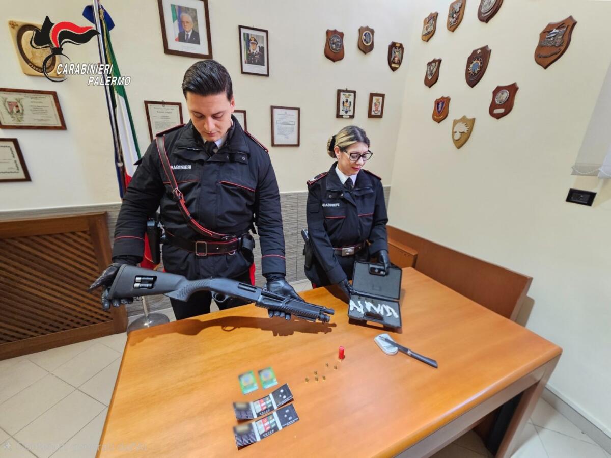 Nasconde armi e droga nel locale in centro a Palermo, arrestato il titolare 26enne - 