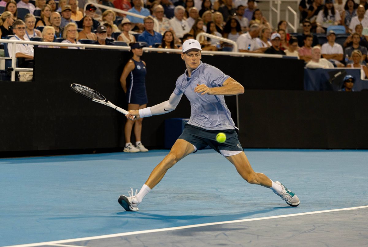 Buona la prima di Sinner a Doha, Machac ko in 2 set - 