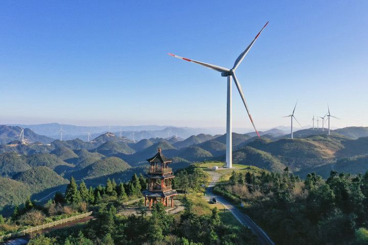 Cina, il 22% della produzione totale di elettricità da eolico e solare - 