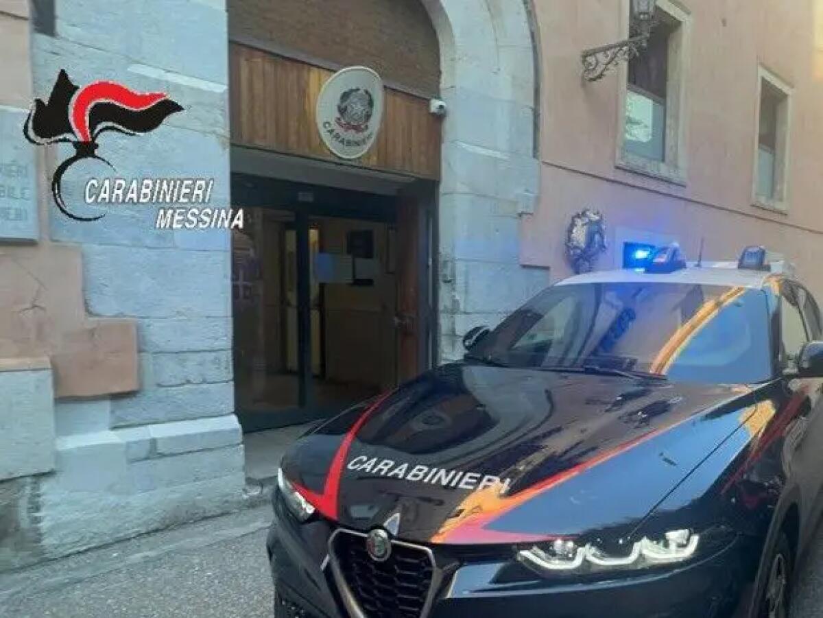 Spinge la moglie giù dal balcone, arrestato nel Messinese per tentato omicidio - 