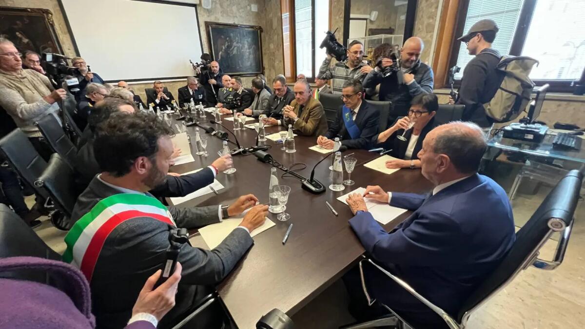 Maltempo, sopralluogo e poi vertice in prefettura per Schifani a Siracusa: “Dalla Regione massima attenzione al territorio” - 