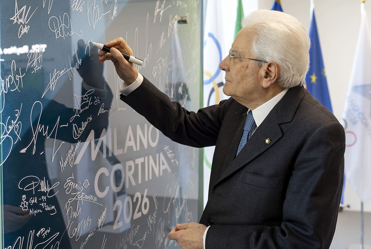 Mattarella visita azzurri al villaggio olimpico “Esserci già un successo” - 