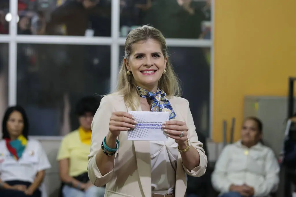 Costa Rica, la conservatrice Laura Fernandez vince le presidenziali - 
