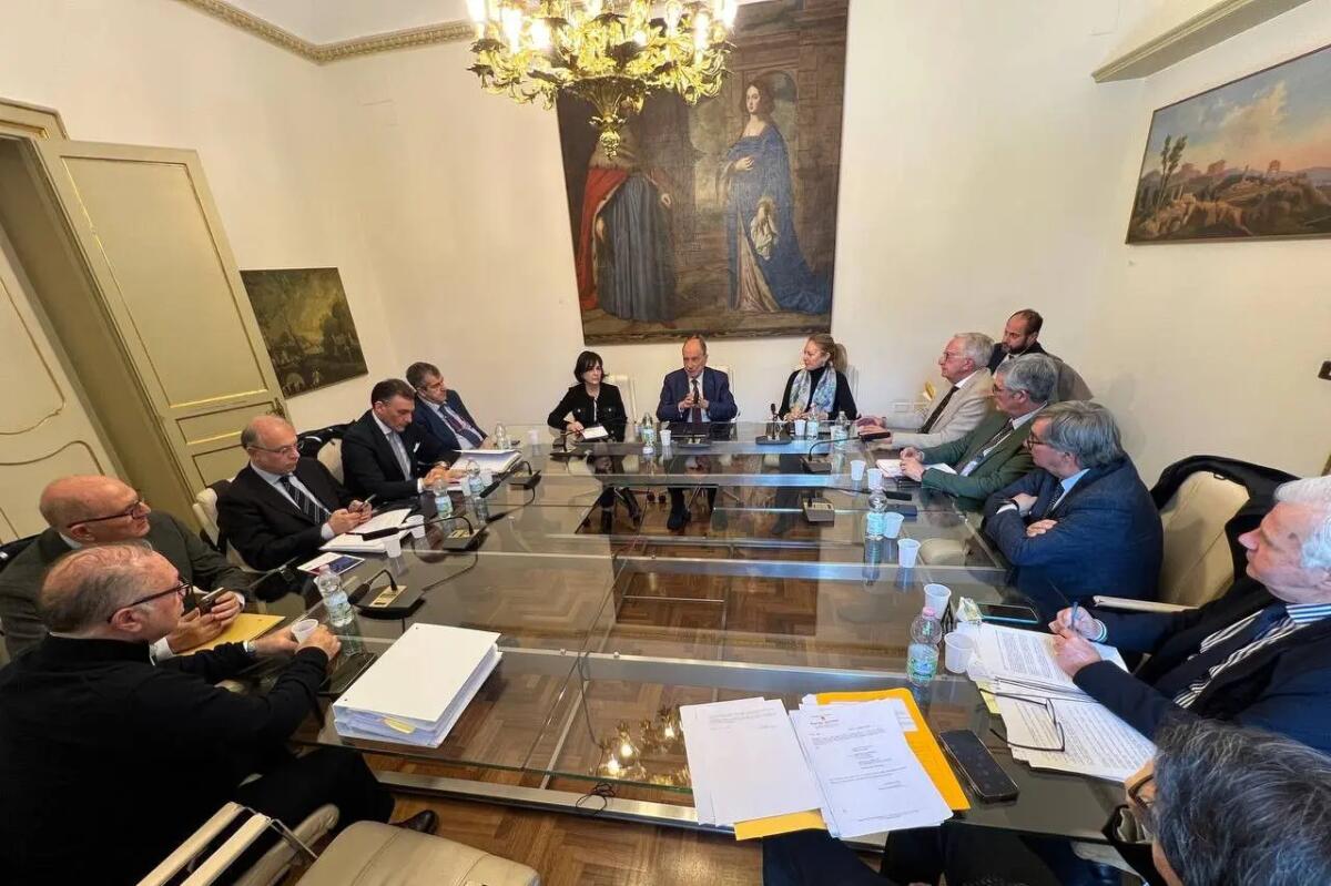 Schifani riunisce la cabina di regia, prosegue la quantificazione dei danni del ciclone Harry - 