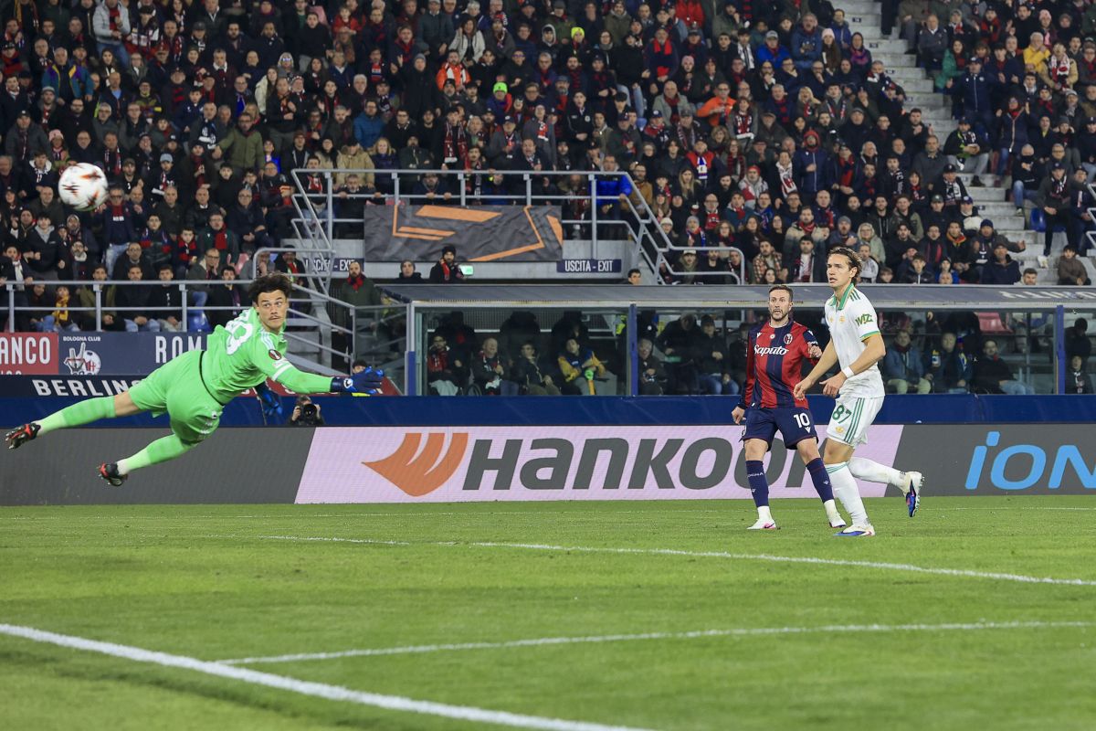 Pellegrini risponde a Bernardeschi, Bologna-Roma 1-1 - 