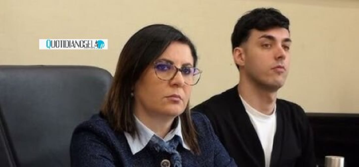 Regolamento e dissidi di maggioranza, atto martedì ancora in aula: in commissione si cerca intesa - Il presidente del consiglio Paola Giudice e l'esponente M5s Vincenzo Tomasi