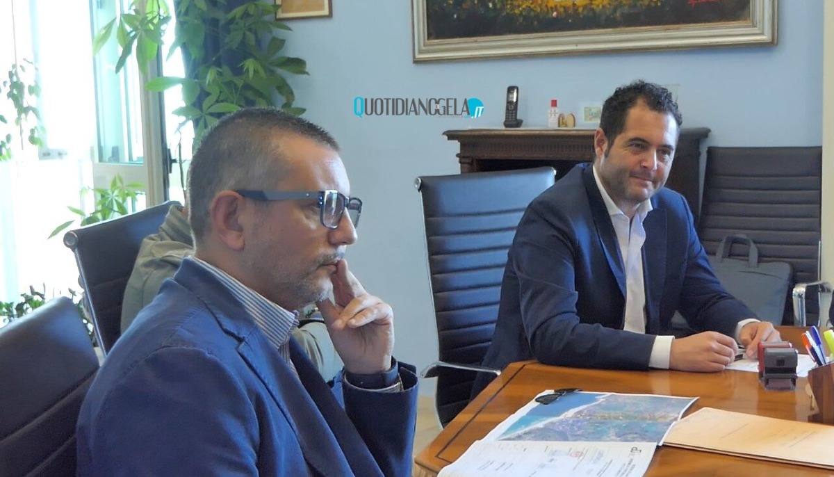 Ati idrico, non ci sarà più un manager: "Direttore generale troppo costoso, assumeremo due figure tecniche" - Di Stefano e il dirigente Caltaqua Andrea Gallé