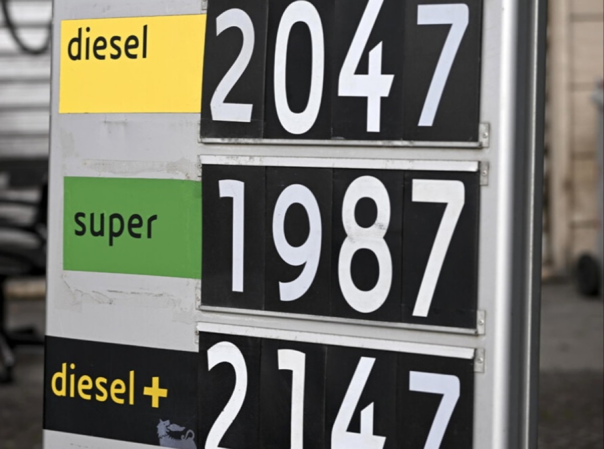 Caro carburante, la riduzione dei prezzi non si vede: segnalazioni alla guardia di finanza  - 