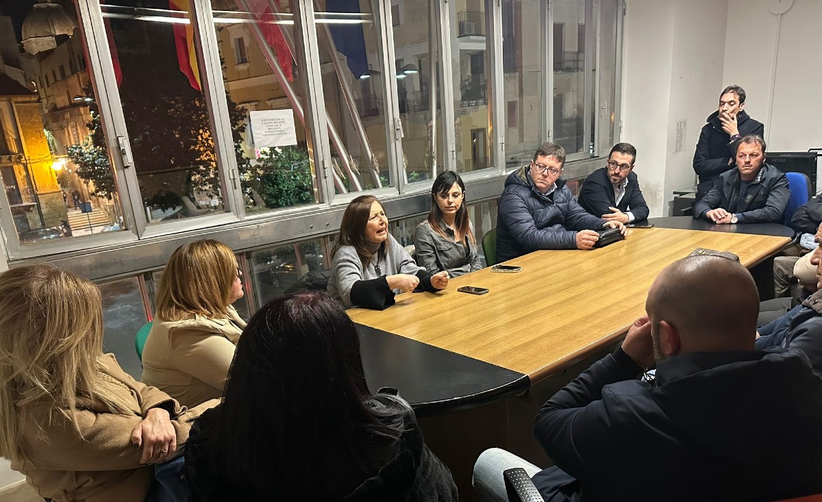 Alla guerra si risponde con iniziative spontanee, in città in piazza per "tessere la pace" - 