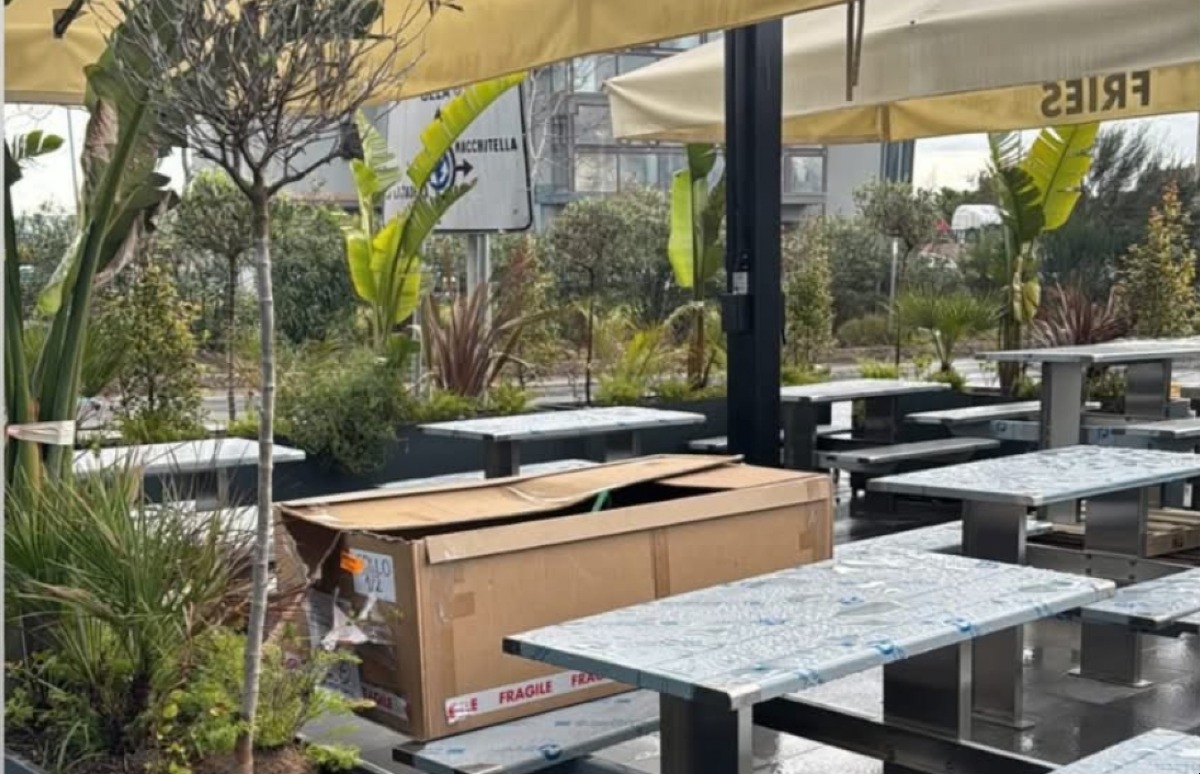 Il coraggio di rimanere dopo il rogo, a Macchitella apre ufficialmente "Zangaloro" - La nuova apertura 